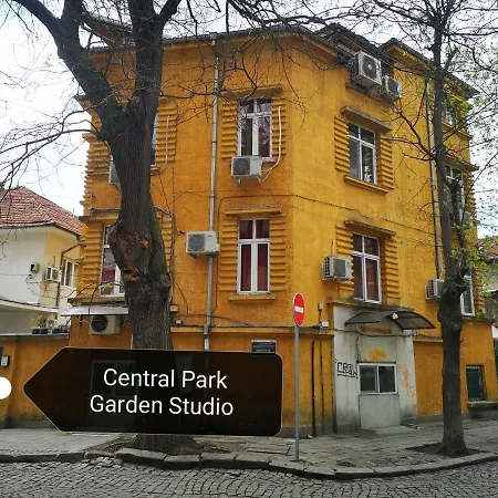 Park Garden Studio Apartment Plovdiv